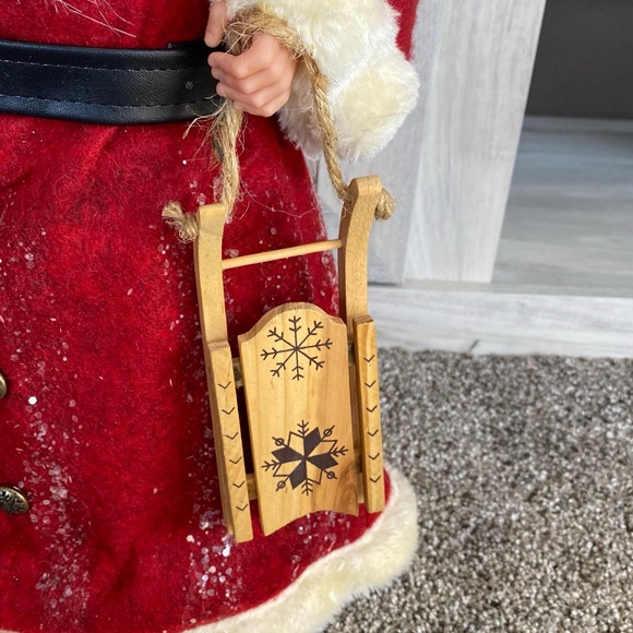 Vintage 18” Standing Santa Holding Wreath Sled Felt Coat Tree Topper Statue - Picture 9 of 12
